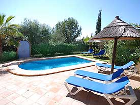 Pool & shade at Casa Christina