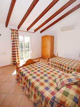 One of the twin bedrooms at Casa Christina, Mijas