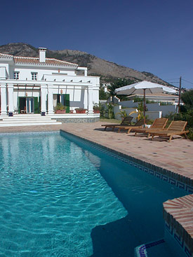 Heated pool at villa Alhabero, Mijas Pueblo