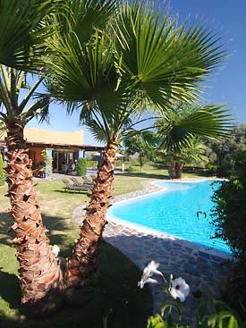 Finca Maroc pool & tropical gardens