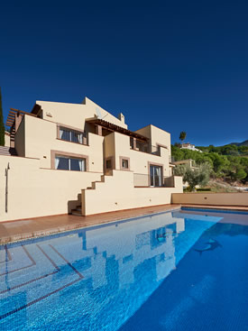 Casa Amapola is a modern villa for rent in Spain