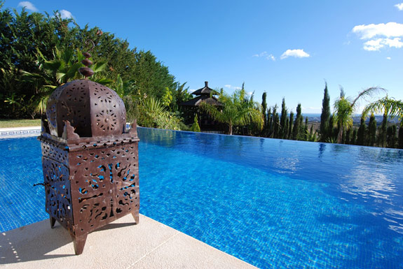 Infinity pool at Torre Redonda, Mijas, Andalucia