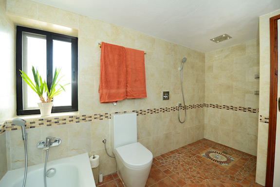 Los Cuervos | 2 Bedroom Mijas Villa to Rent with Breathtaking Views