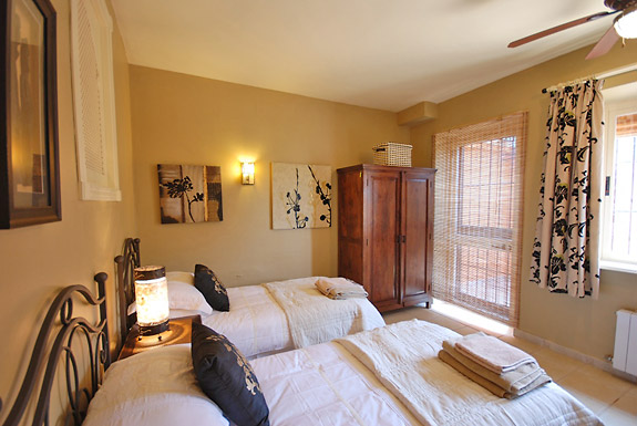 Twin bedroom at Finca Maroc Holiday Villa in Spain