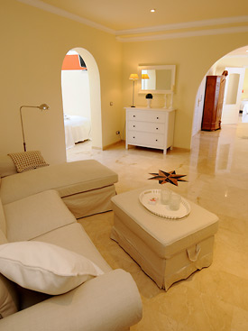 Lounge in the 2 bedroom apartment at Casa la Noria holiday villa for rent in Mijas